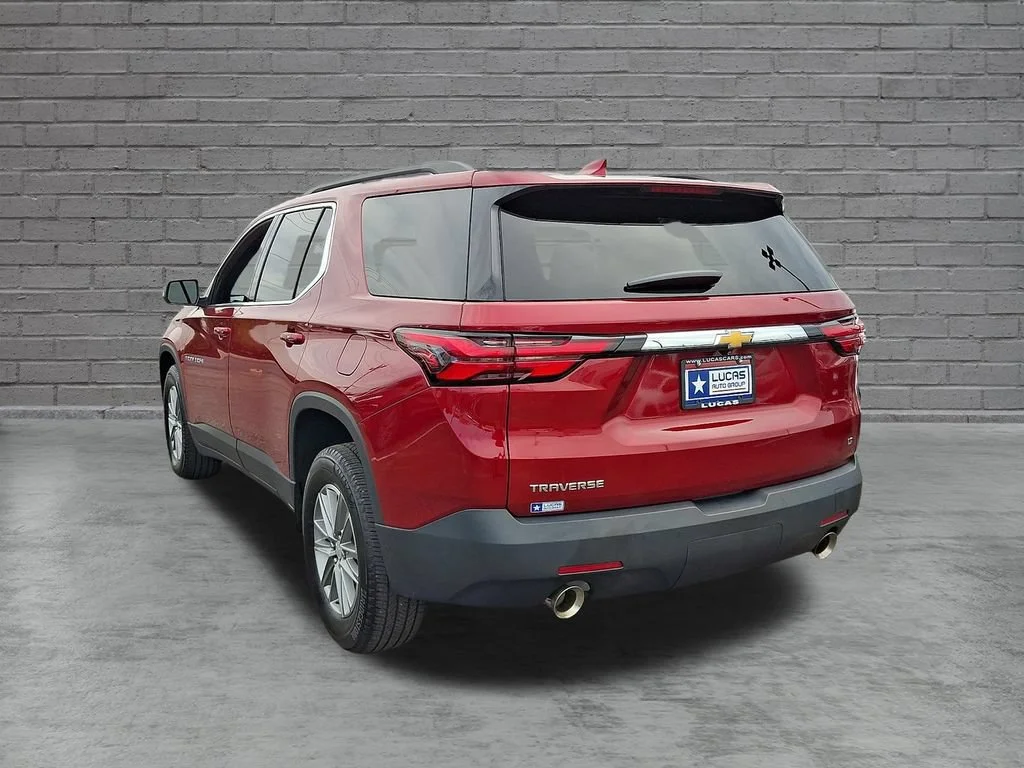 Used 2023 RADIANT RED TINTCOAT Chevrolet LT Cloth image 9