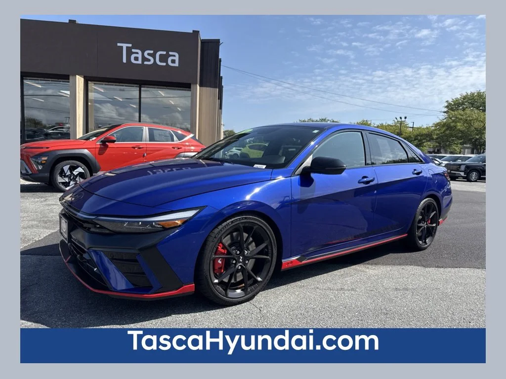 Used 2024 Blue Hyundai Base image 1