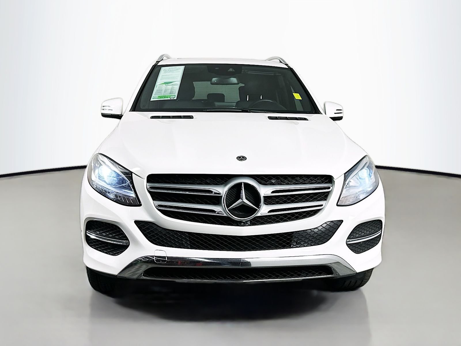 Used 2018 White Mercedes-Benz GLE 350 image 1