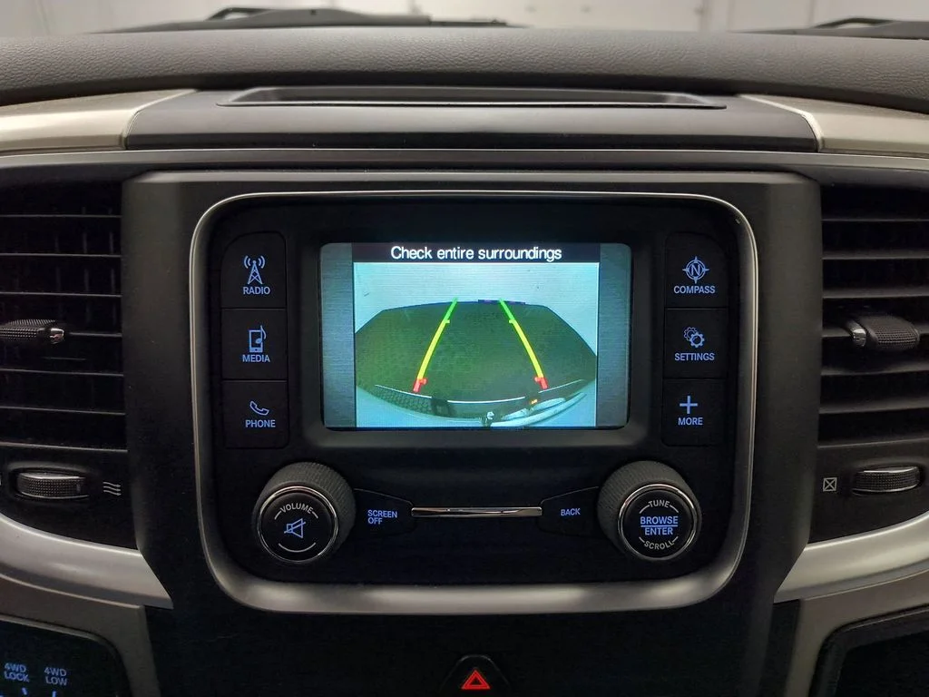 Used 2016 Bright White Ram SLT image 22