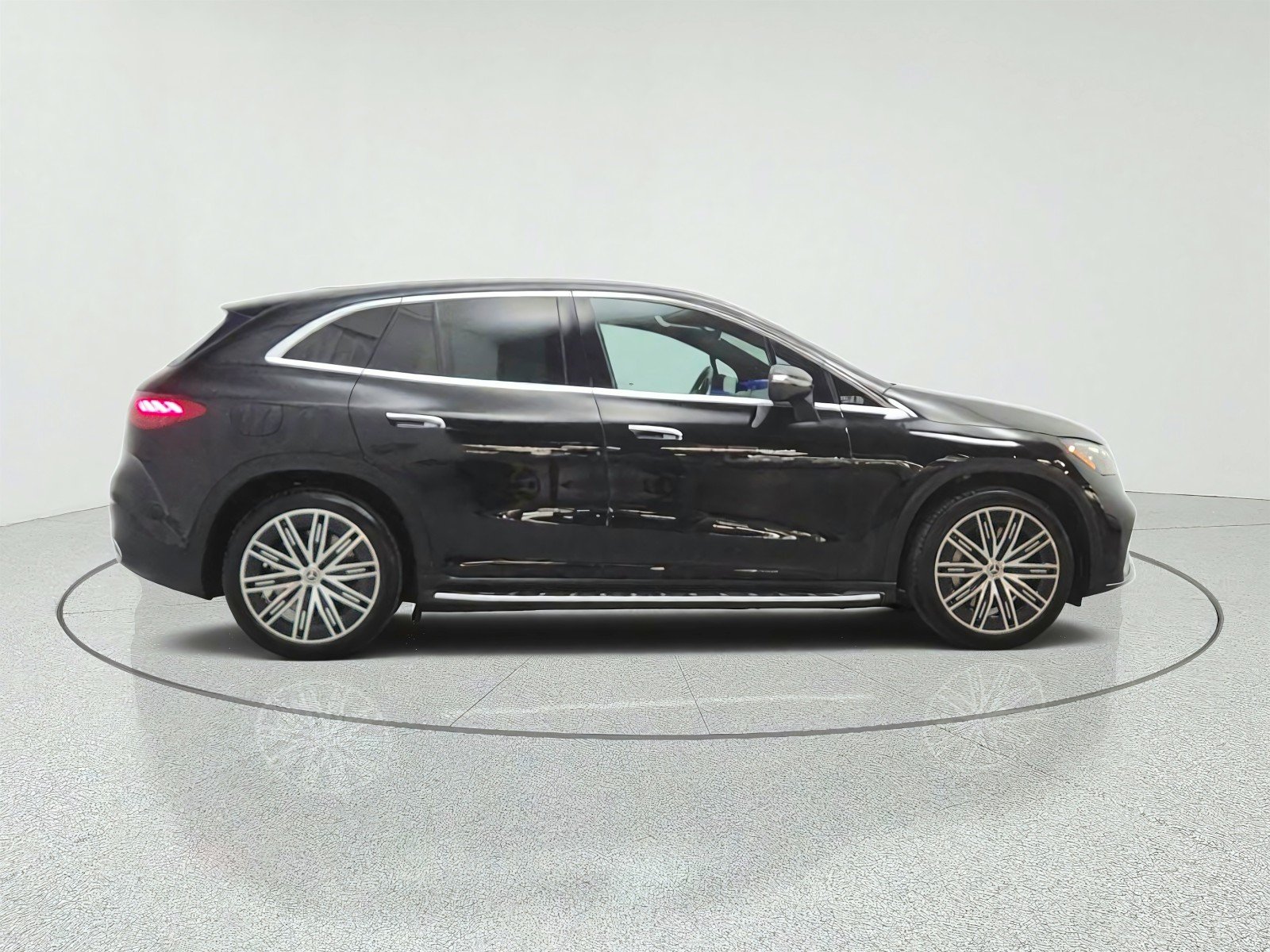 Used 2023 Obsidian Black Metallic Mercedes-Benz EQE 500 image 4