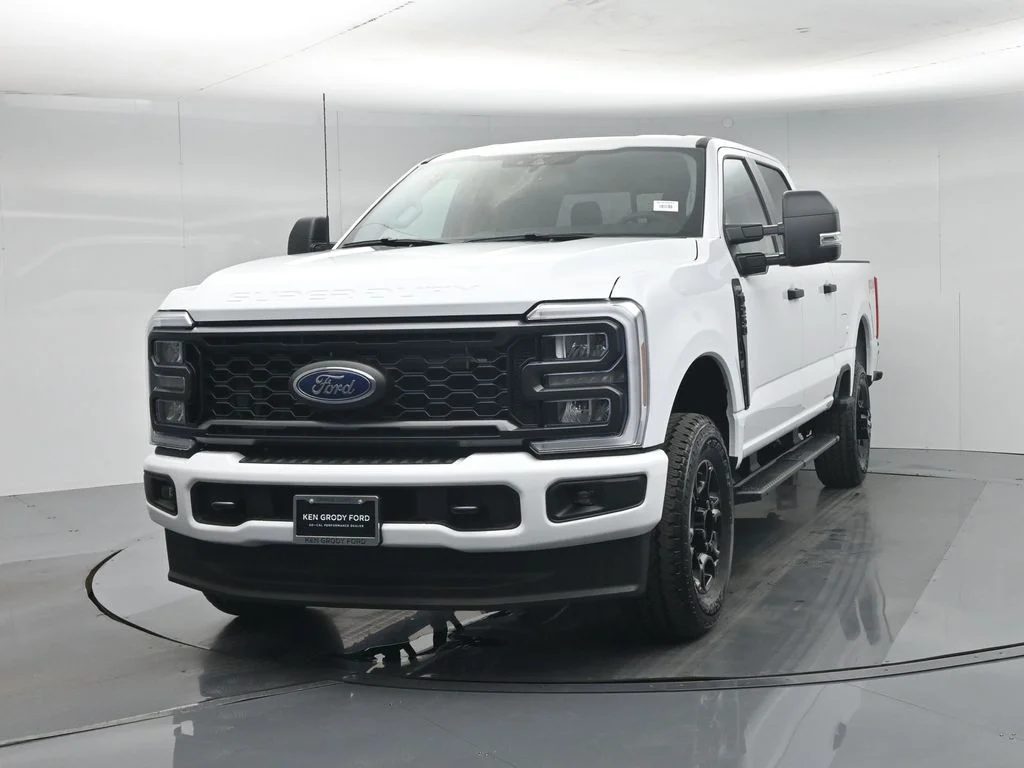 New 2026 Oxford White Ford XL image 52