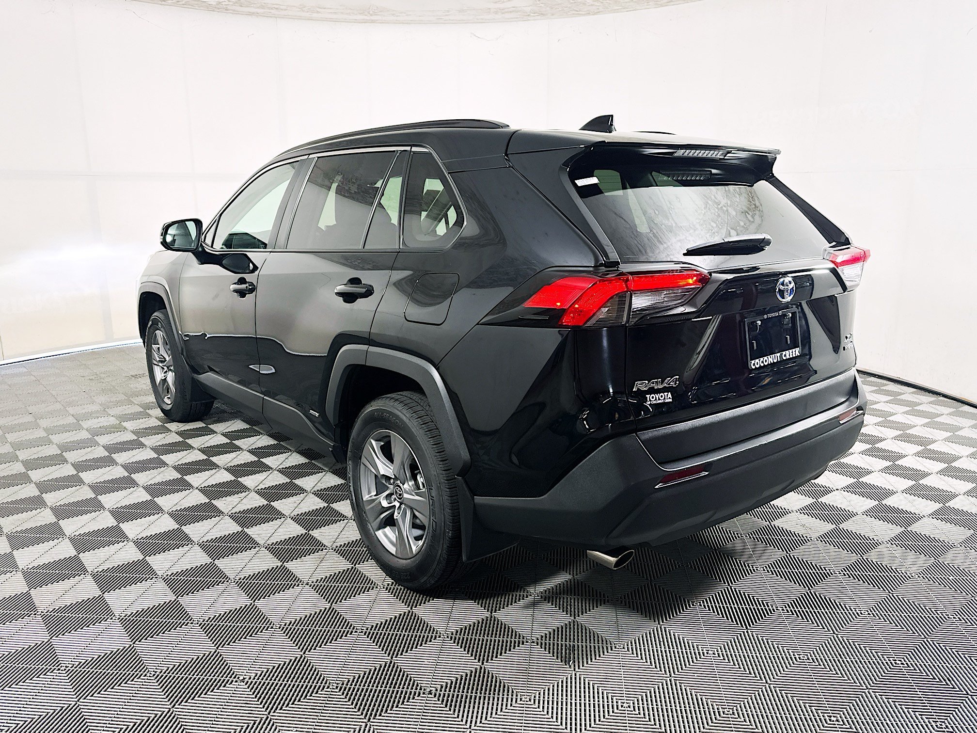 Used 2024 Midnight Black Metallic Toyota Hybrid XLE image 5