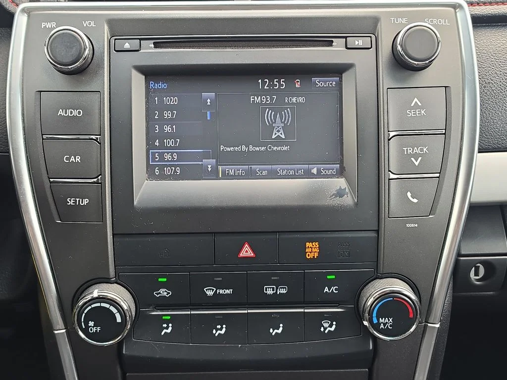 Used 2017 Black Toyota SE image 19
