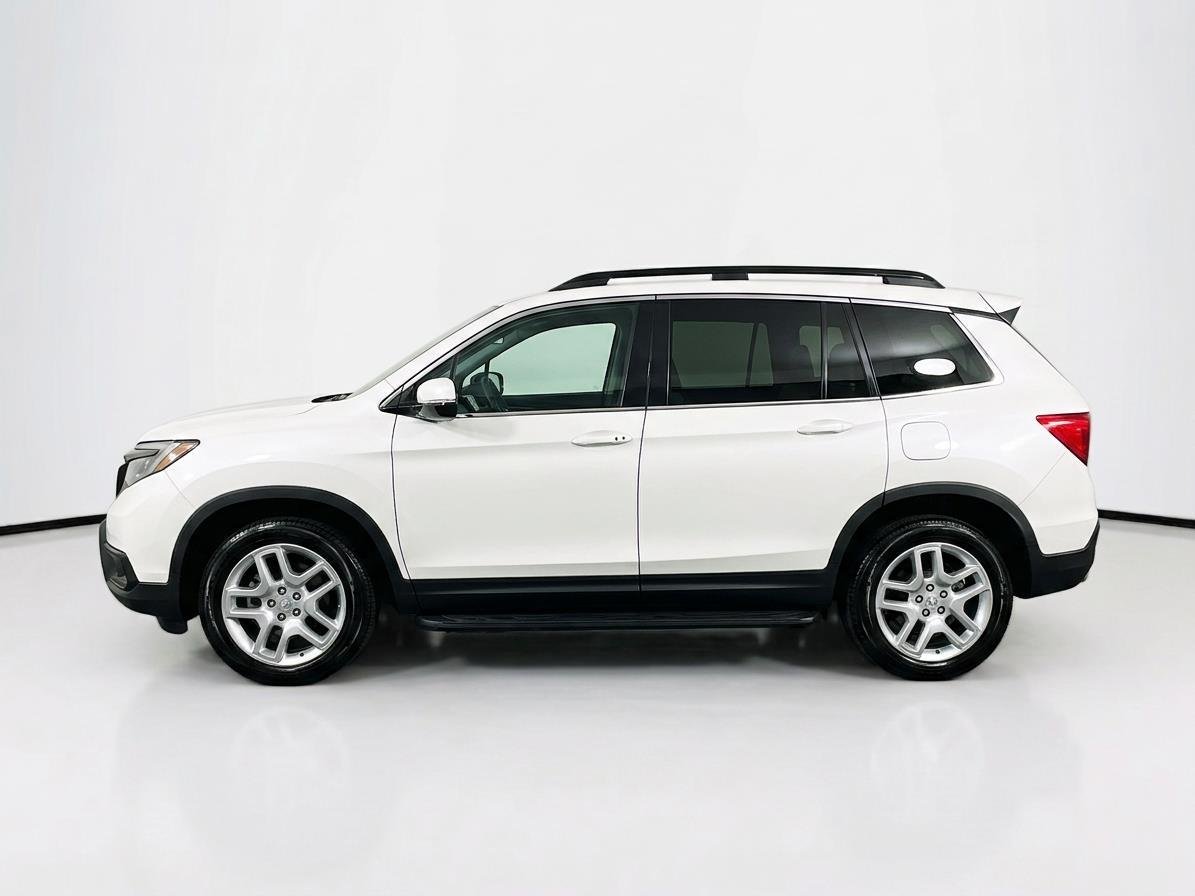 Used 2025 Platinum White Pearl Honda EX-L image 9