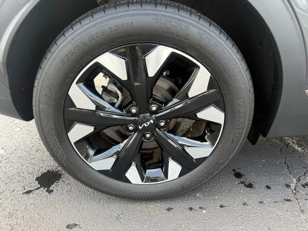 Certified Used 2023 Gray Kia X-Line image 45