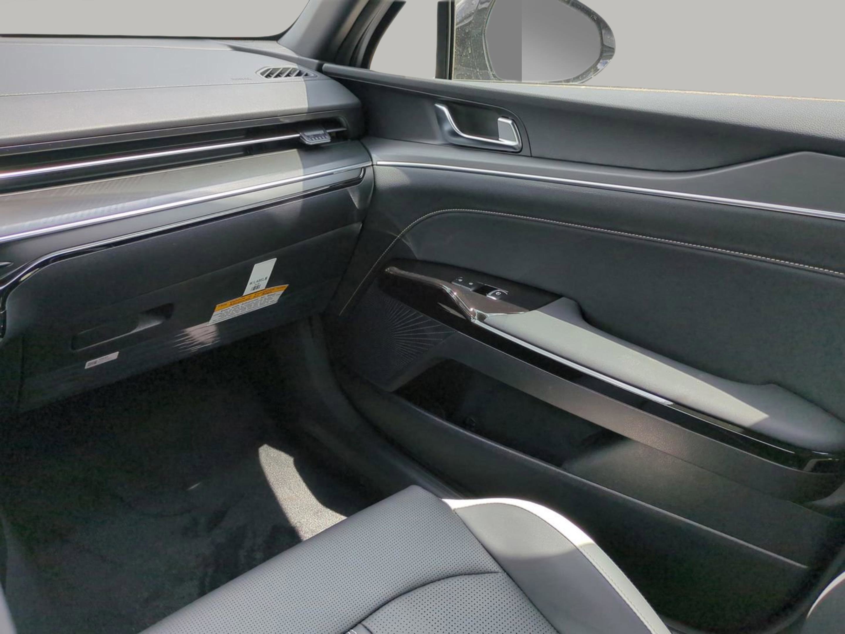 New 2026 Steel Matte Gray Kia GT-Line image 18