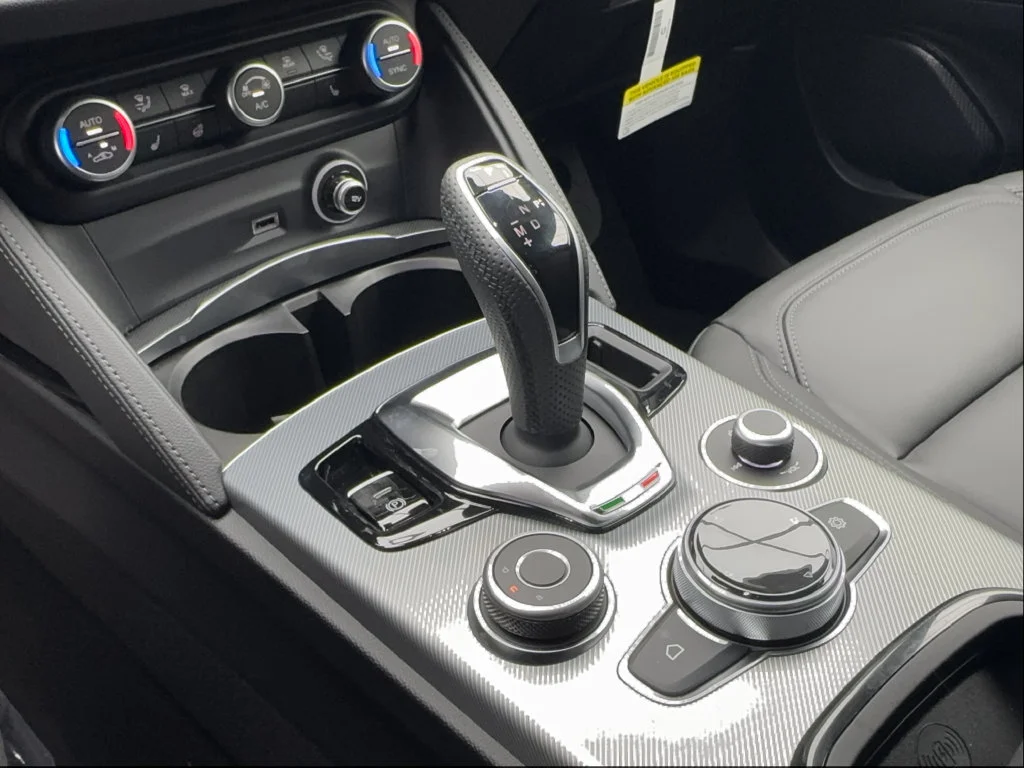 New 2026 Black Alfa Romeo Base image 45