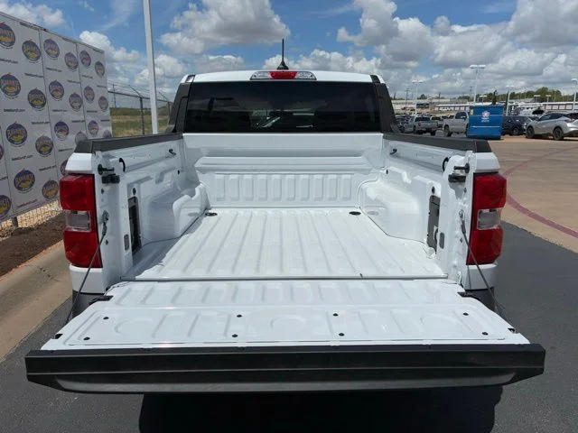 New 2026 Oxford White Ford XLT image 6