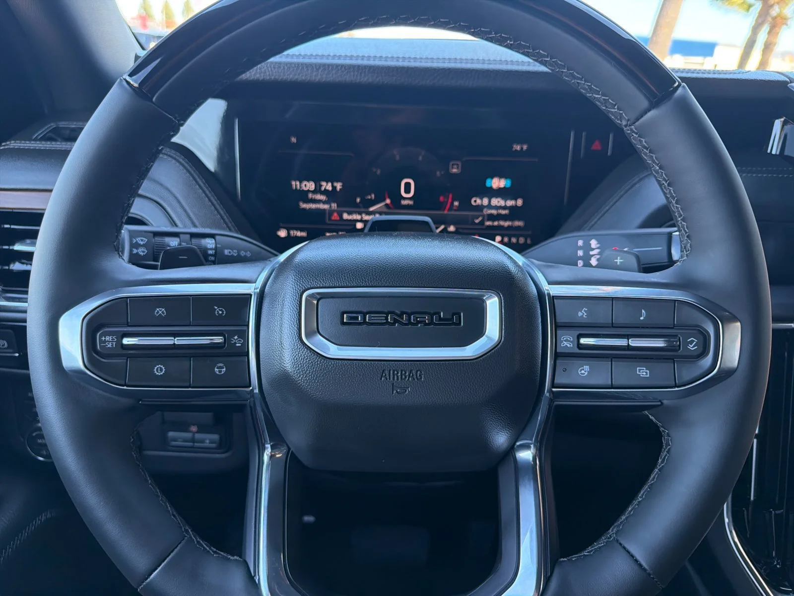 2026 GMC Yukon XL Denali - Photo 25