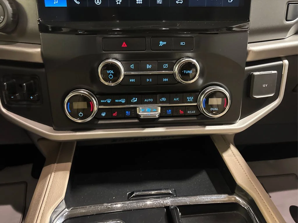 Certified Used 2022 Blue Metallic Ford XLT image 33