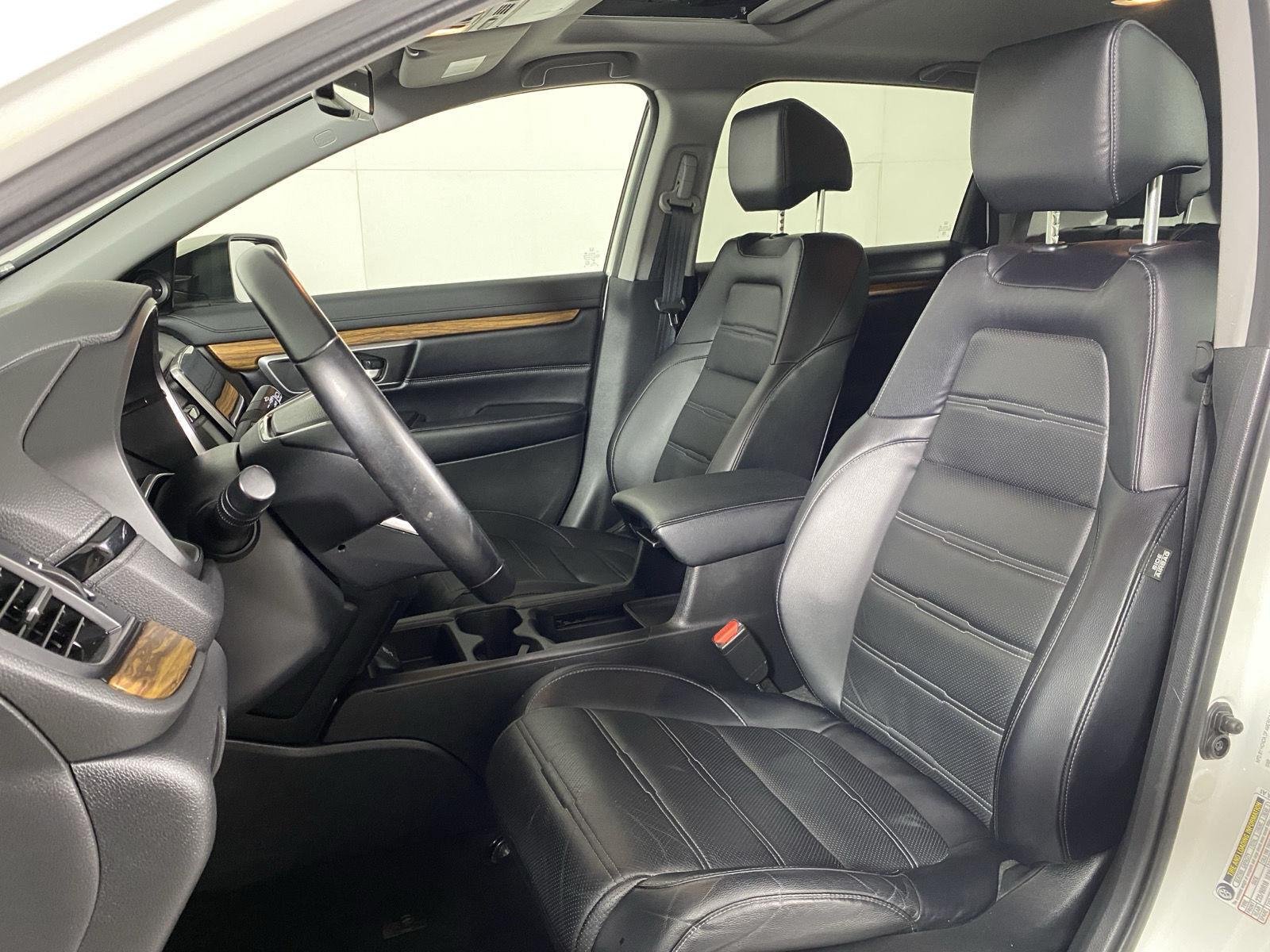 Used 2018 White Diamond Pearl Honda EX-L image 14