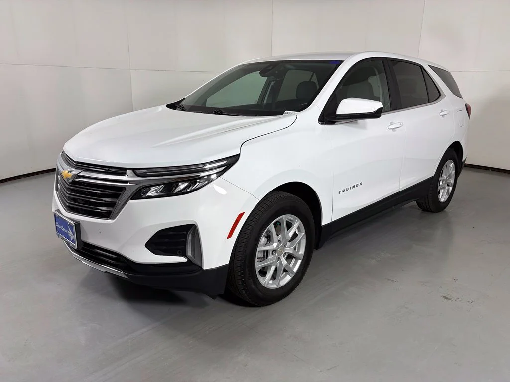 Used 2024 White Chevrolet LT image 4