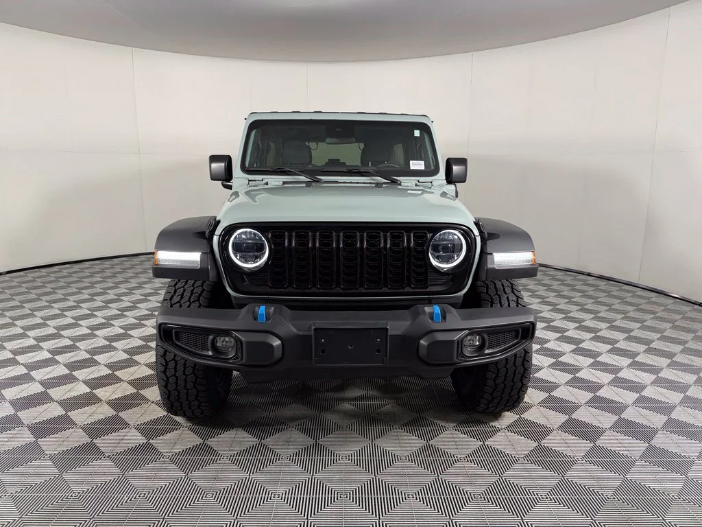 Used 2024  Jeep Willys 4xe image 3