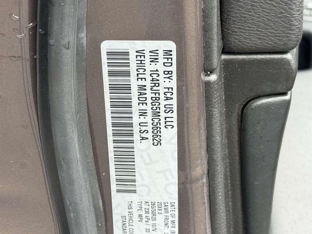 Used 2021 Brown Jeep Limited image 33