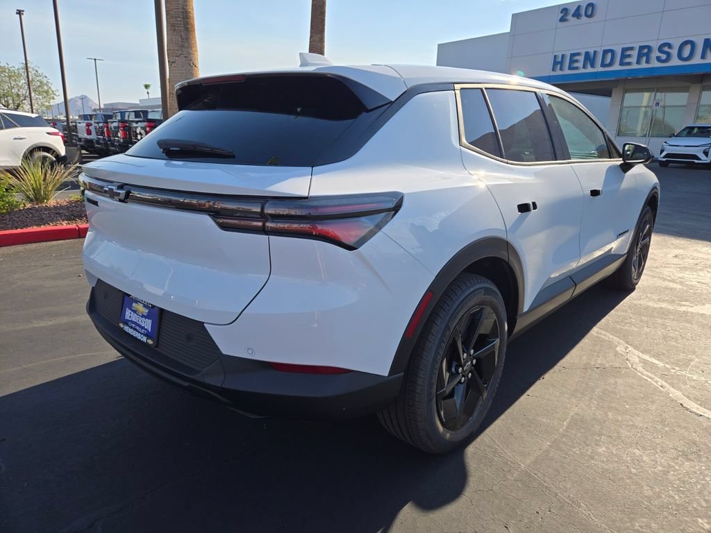 New 2026 Summit White Chevrolet LT image 4