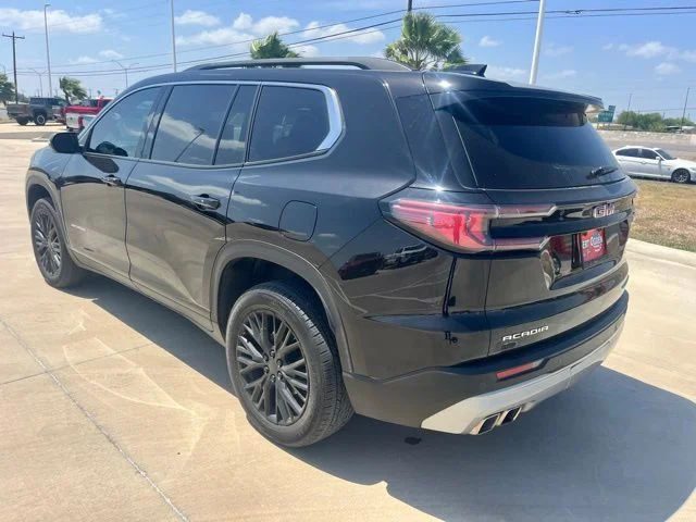 Used 2024 Black GMC Elevation image 4