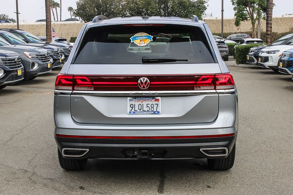 Used 2026 Gray Volkswagen 2.0T SE w/Technology image 7