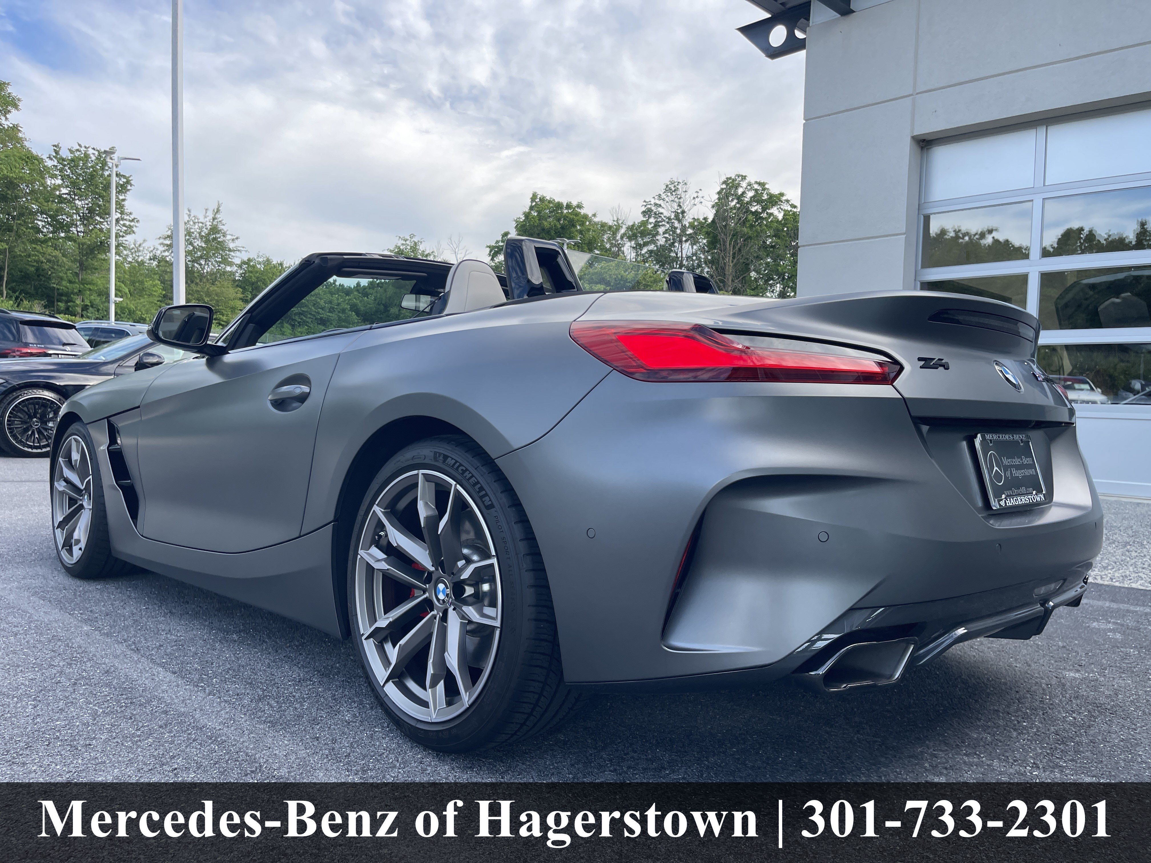 Used 2024 Frozen Grey II Metallic BMW M40i Roadster image 35