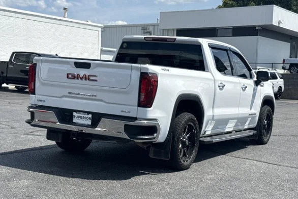 Used 2024 Summit White GMC SLT image 7