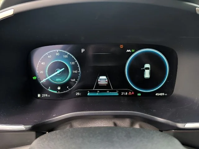 Used 2023 Gray Hyundai SEL Premium image 18