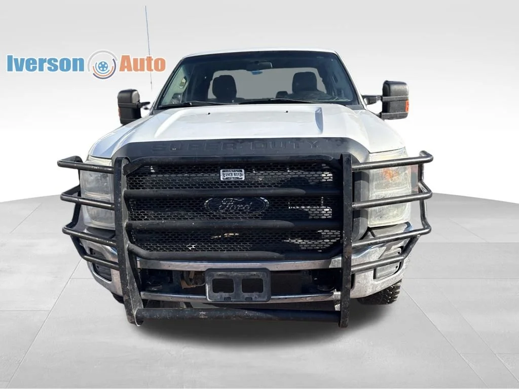 Used 2014 White Ford XL image 4