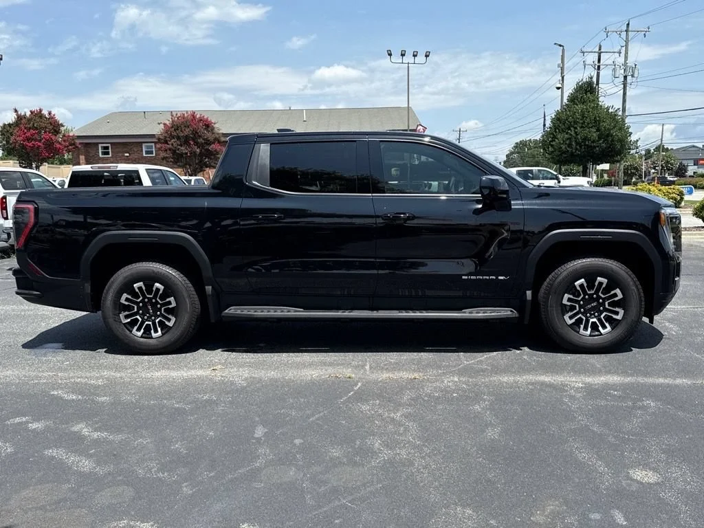 2026 GMC Sierra EV Elevation - Photo 28