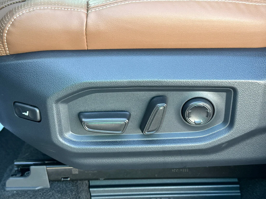 2025 Toyota Tundra 1794 Edition - Photo 15