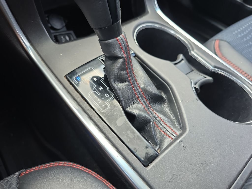 Used 2015 Gray Toyota SE image 26