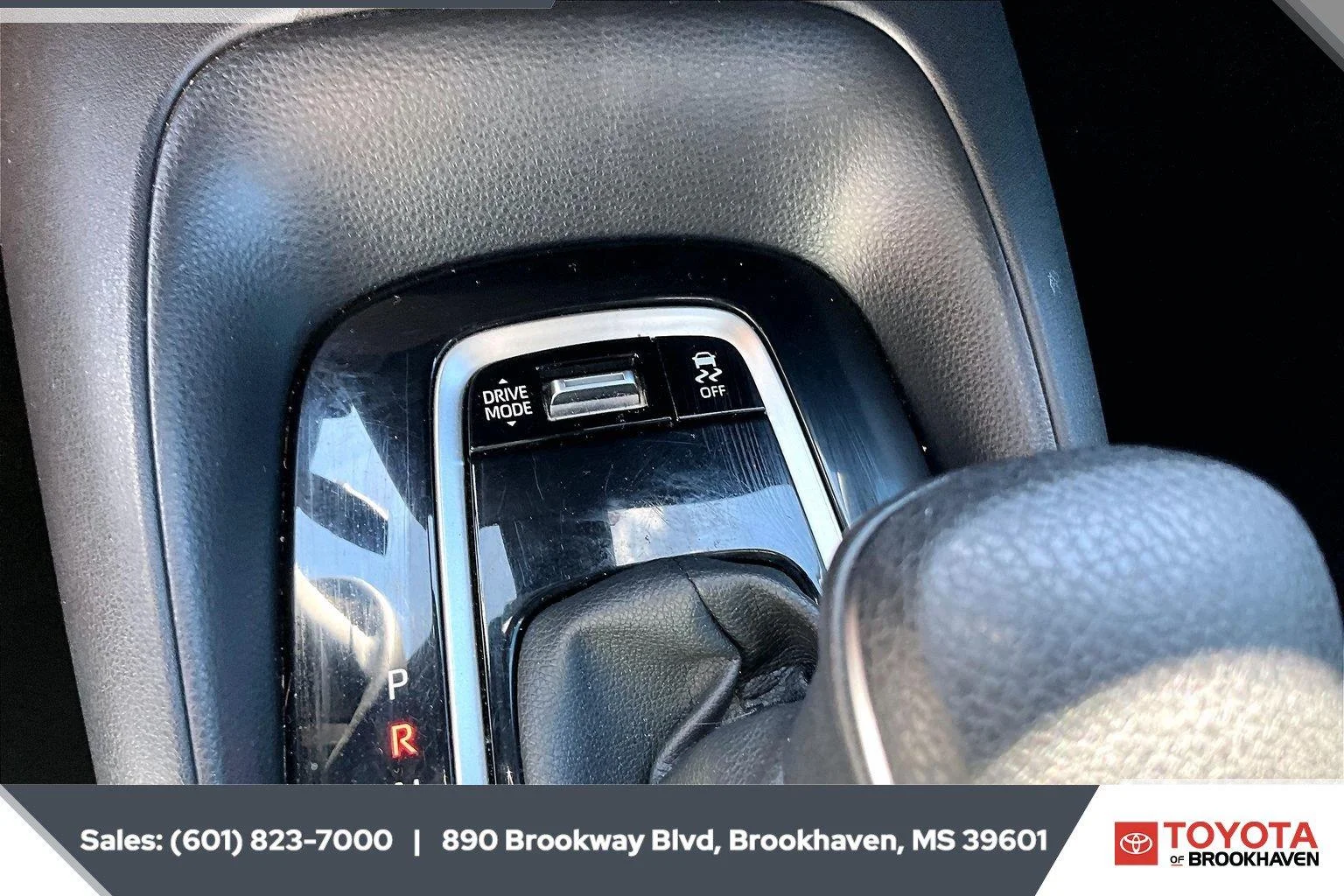 Used 2024 Classic Silver Metallic Toyota SE image 22
