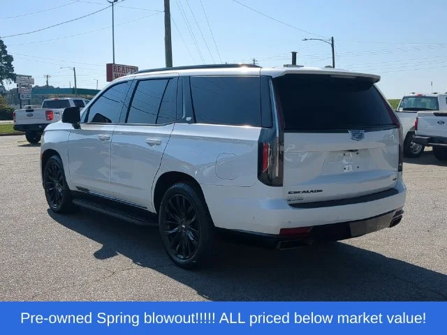 Used 2021 White Cadillac Sport Platinum image 11
