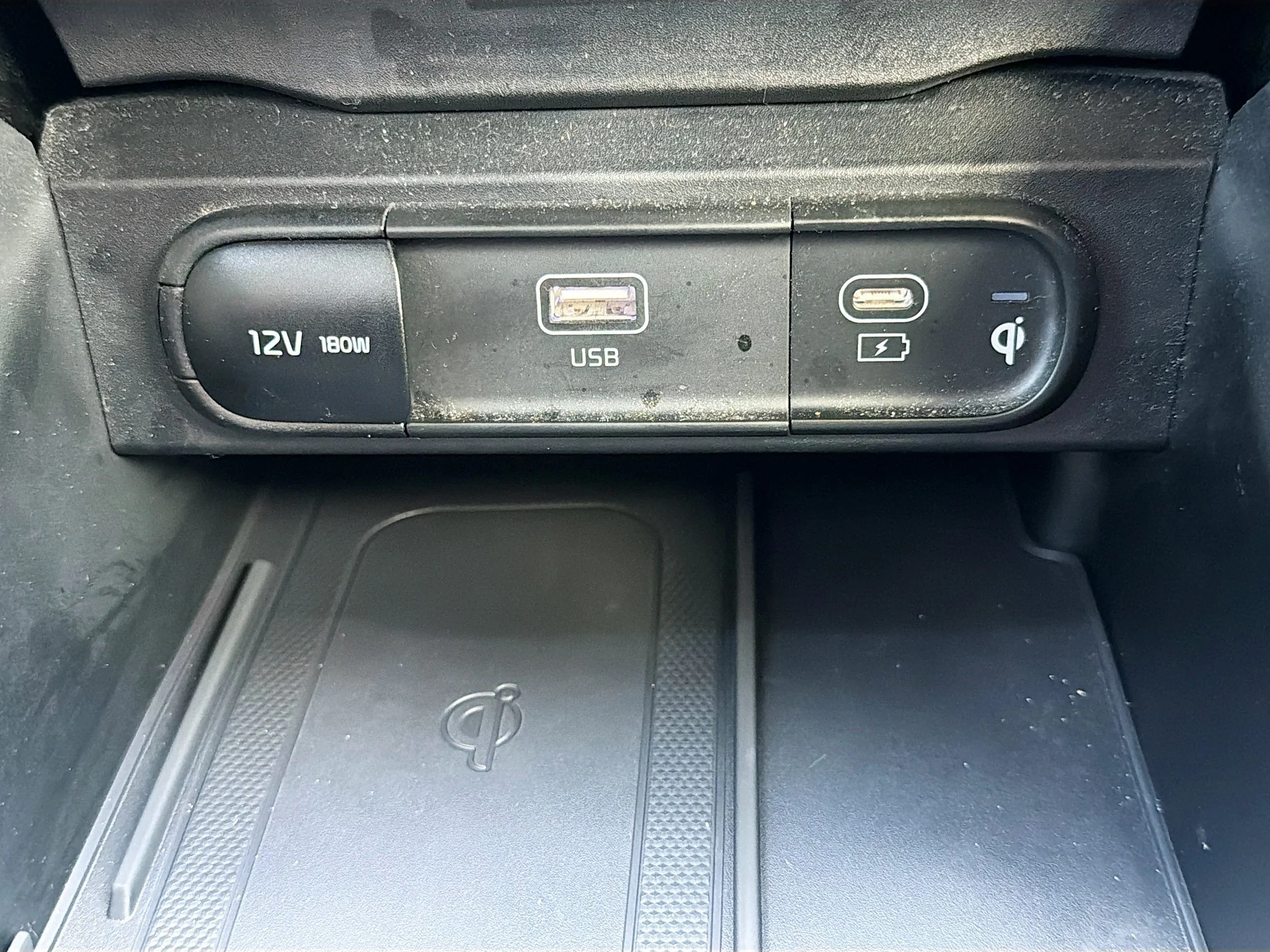 Used 2024 Dawning Red Kia EX image 33
