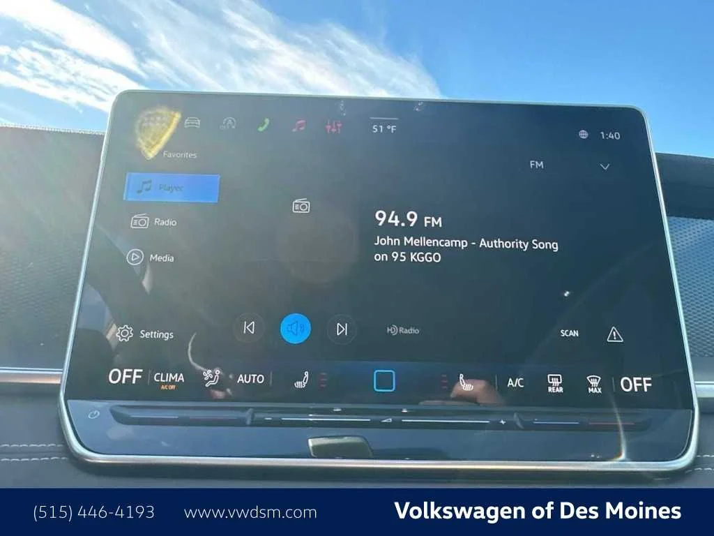 New 2026 Pure White Volkswagen SE image 16