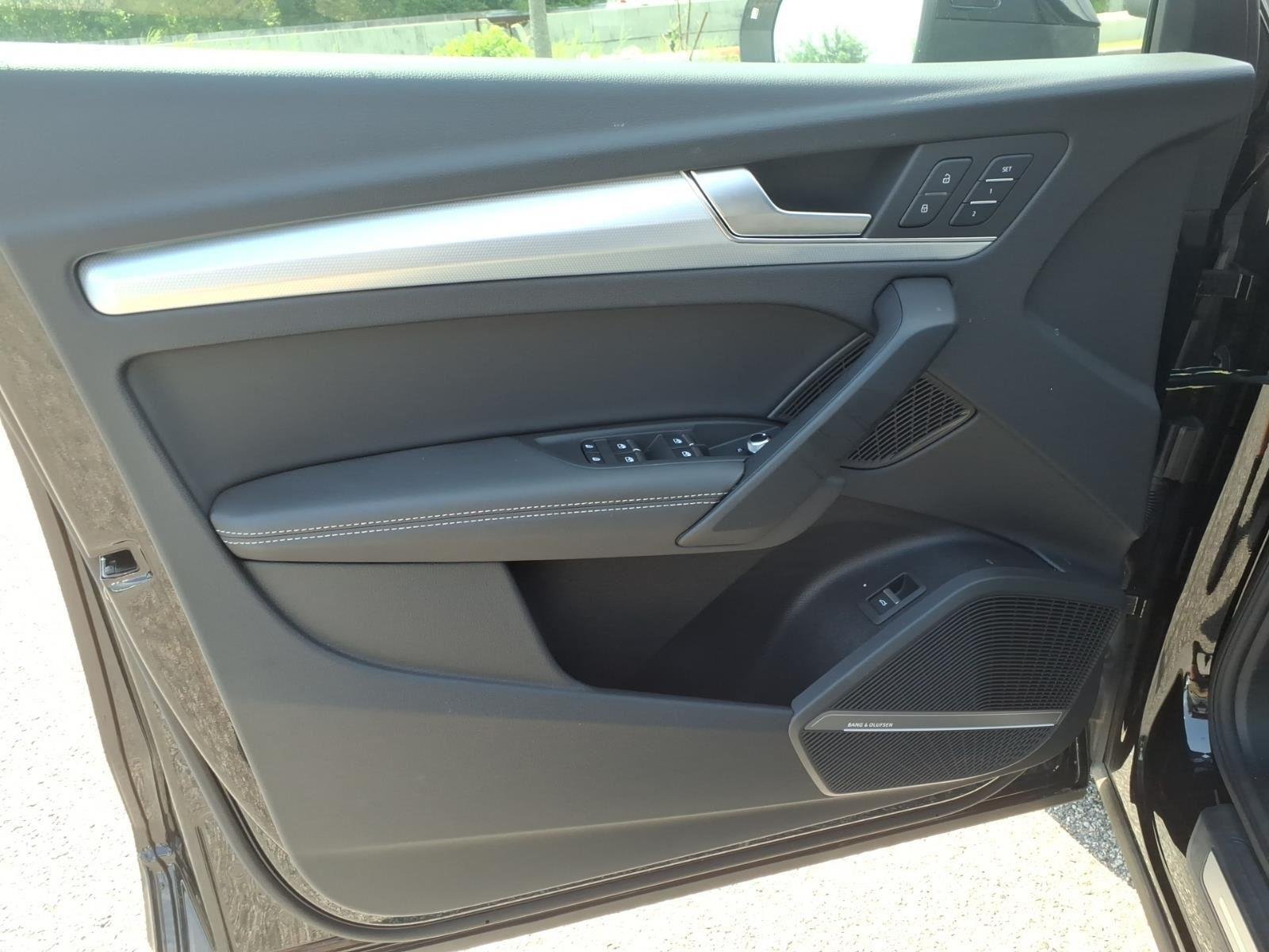 Used 2025 Mythos Black Metallic Audi S line Premium Plus image 23
