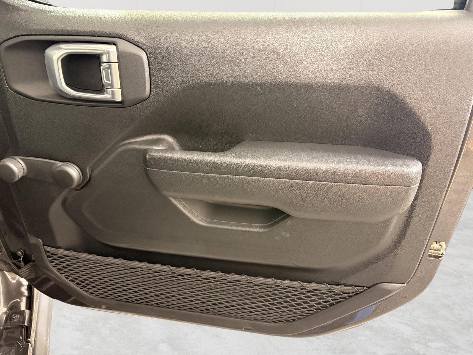 Used 2023 Granite Crystal Metallic Clearcoat Jeep Willys Sport image 19