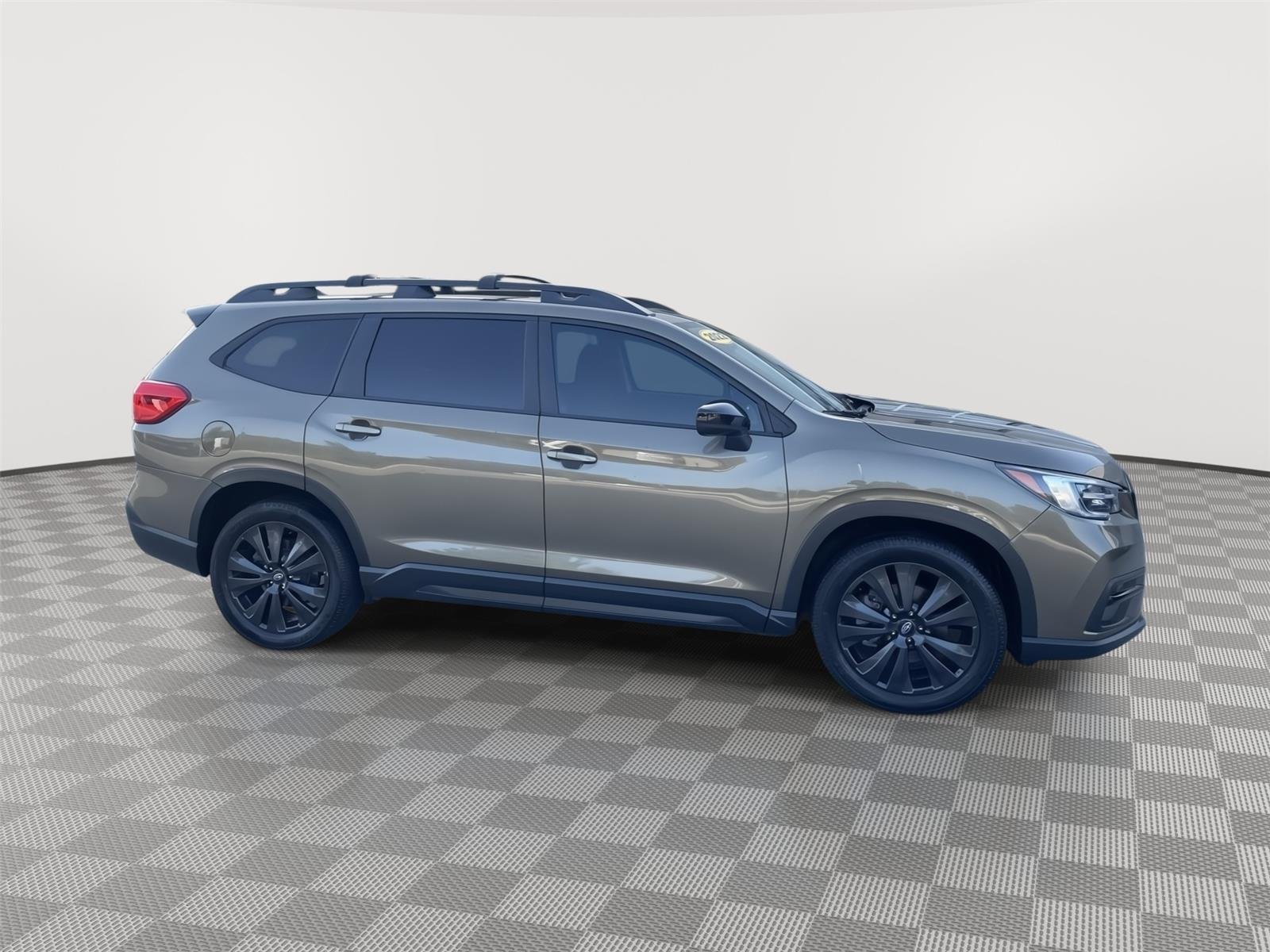 Used 2022 Autumn Green Metallic Subaru Onyx Edition image 16
