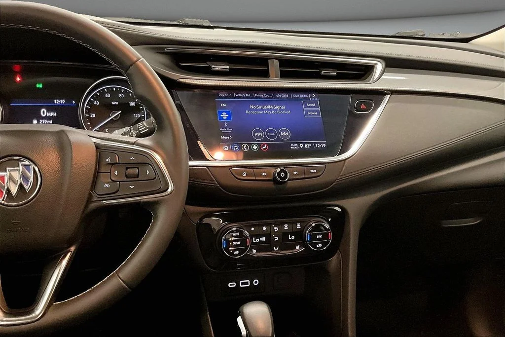 Used 2023 Red Buick Select image 9