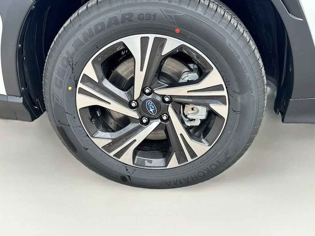 New 2026 CRYSTAL WHITE PEARL Subaru Premium image 38
