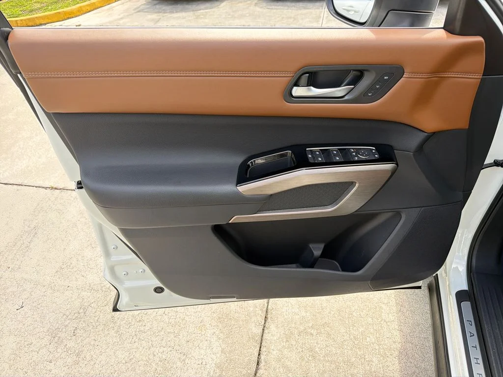 2024 Nissan Pathfinder Platinum - Photo 21