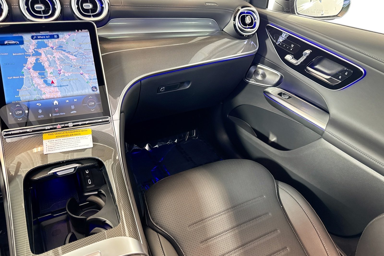 New 2026 Black Mercedes-Benz GLC 300 image 21