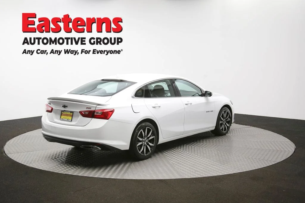 Used 2022 White Chevrolet RS image 37