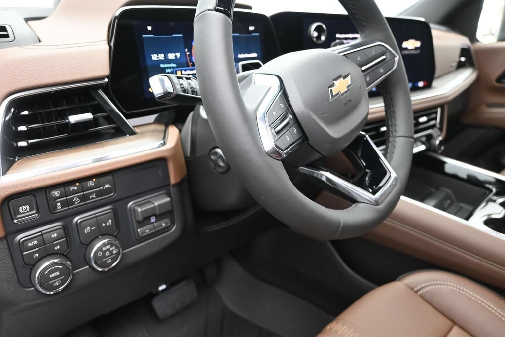 New 2026 Polar White Tricoat Chevrolet High Country image 12