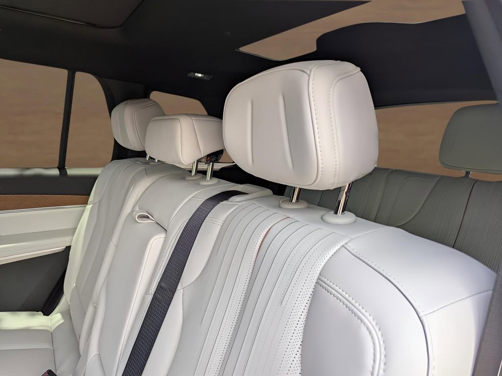 2026 Cadillac VISTIQ Sport - Photo 16