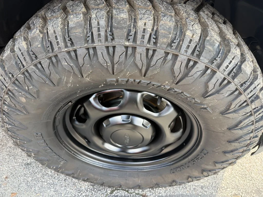 Used 2022 White Ford XL image 3