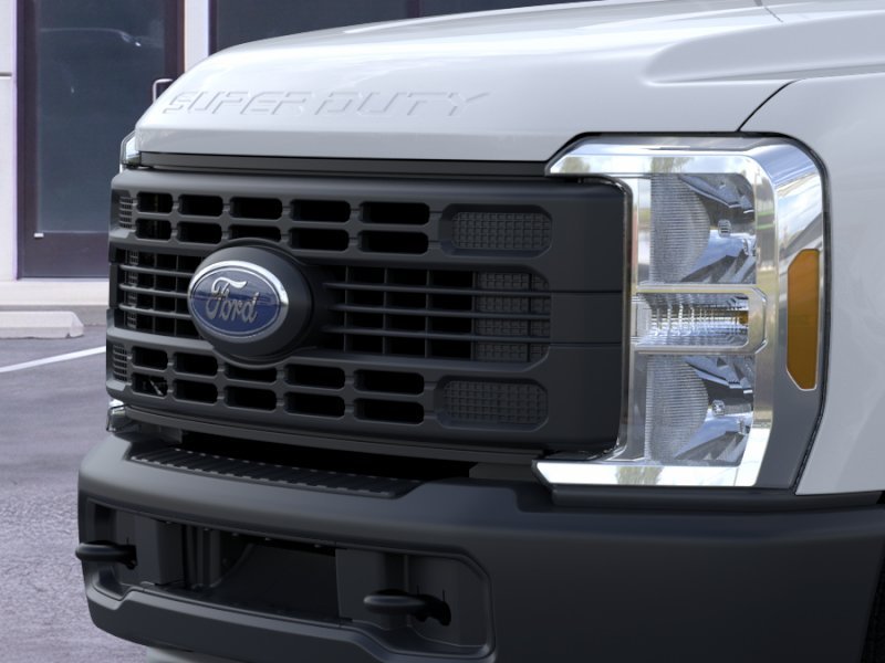 New 2026 Oxford White Ford F-350® XL image 17