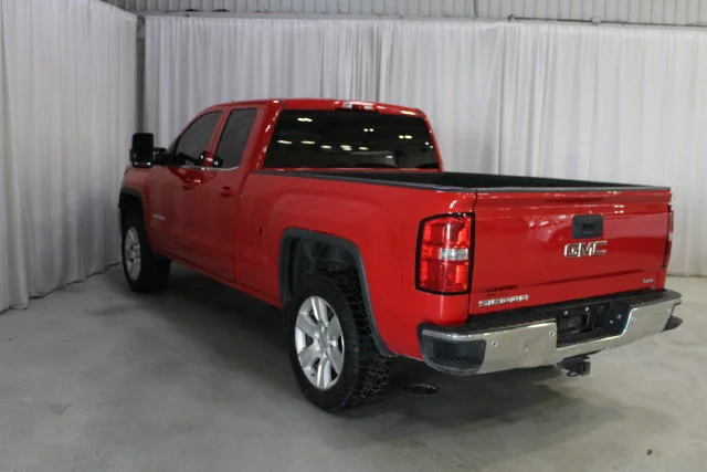 Used 2014 FIRE RED GMC SLE image 27