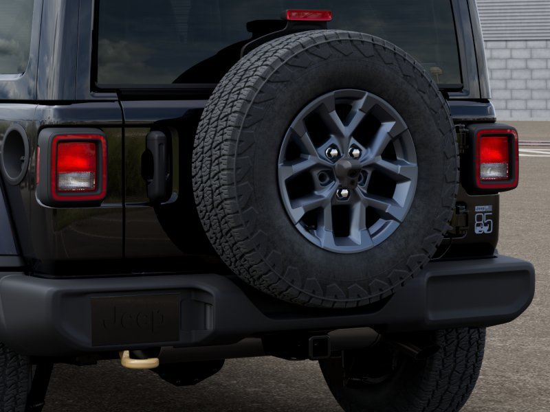 New 2026 Black Clear-Coat Exterior Paint Jeep 85th Anniversary Edition image 39