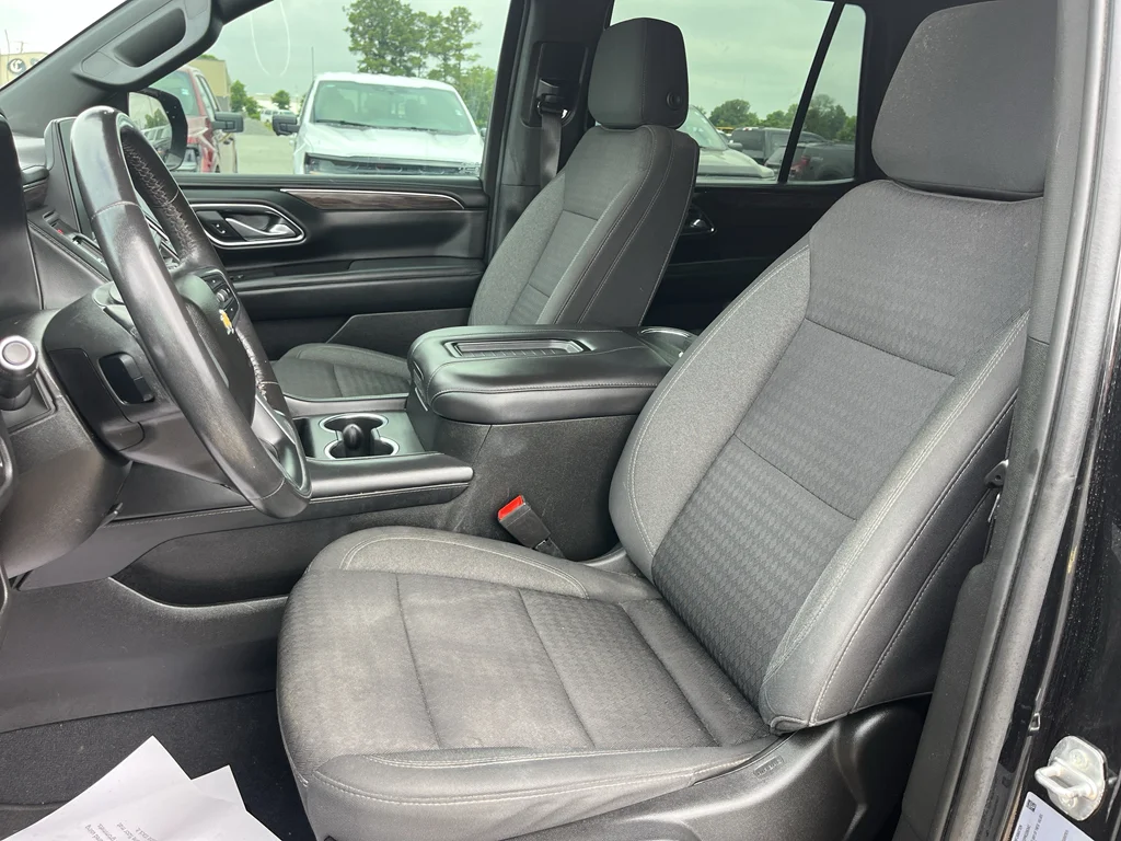 Used 2023 Black Chevrolet LS image 17