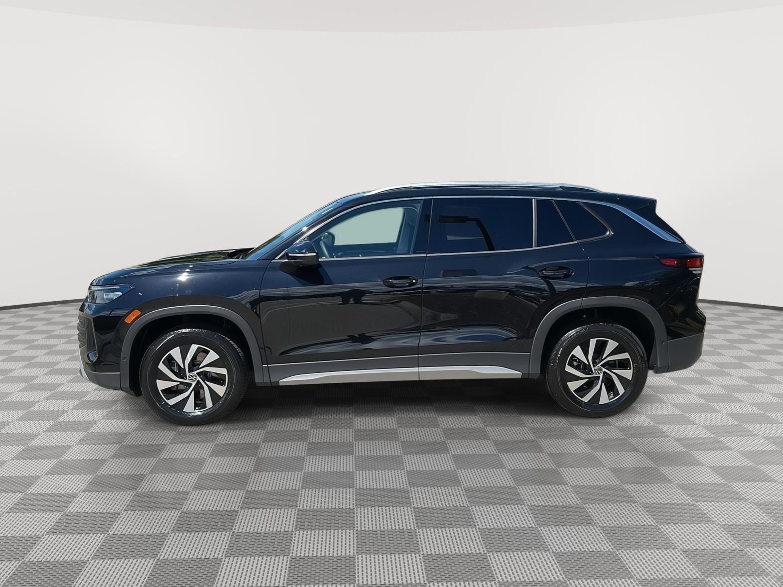 New 2026 Deep Black Pearl Volkswagen S image 10