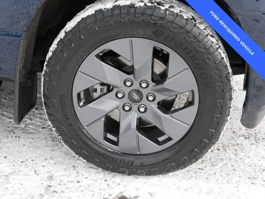 Used 2022 Blue Ford Lariat image 7